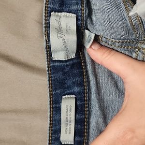 Universal Thread Jeans